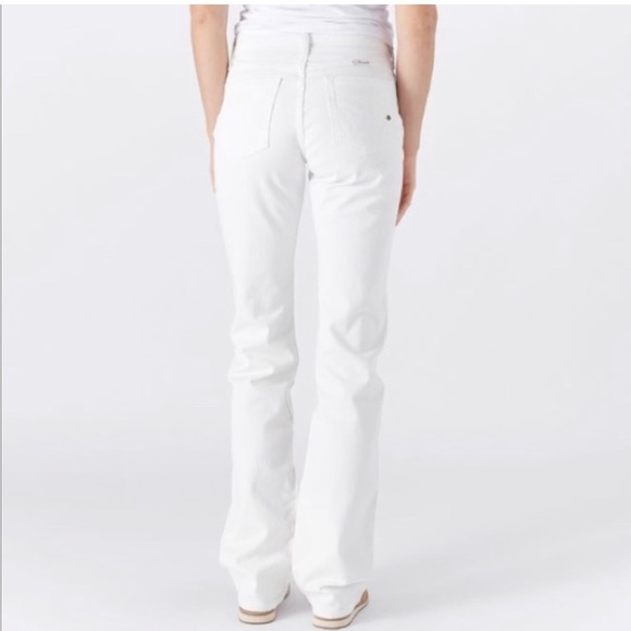 Wrangler Q Baby Mid Rise Jeans 
Size 11/12 X 34 Excellent condition
White - Picture 1 of 12